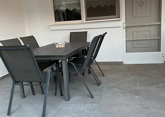 Family Cove Poseidi *