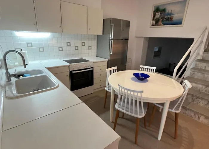 Family Cove Poseidi *