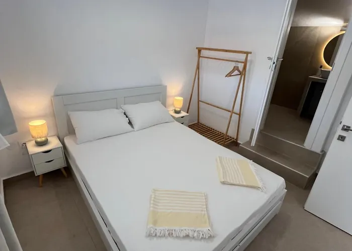 Family Cove Poseidi Possidi