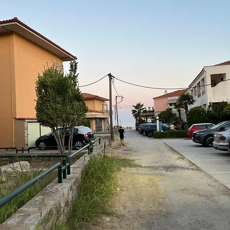 Family Cove Poseidi * Posidi