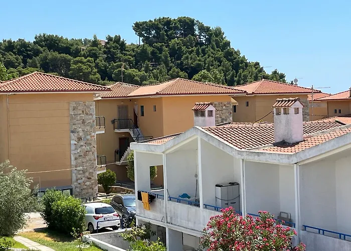 Family Cove Poseidi Posidi
